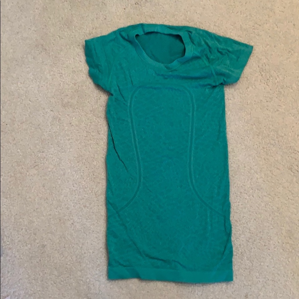 Lululemon Swiftly Tech Short Sleeve Shirt- size 2